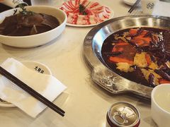 -DaLongYi Hot Pot 大龙燚火锅