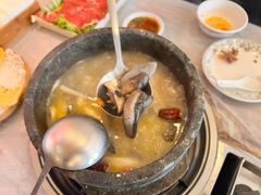 -鲁朗纳麦石锅鸡庄园