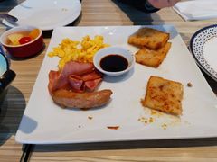 -必胜客(证大大拇指店)