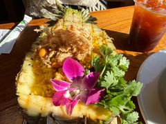 -Chom Cafe and Restaurant