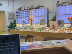 -天空之镜眼镜店蔡司依视路配镜授权零售店(望京颐堤港店)