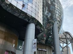 -爱雍·乌节