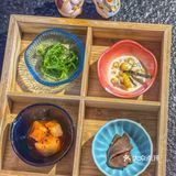氛围满满的特色日式炭火烤肉店✨