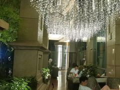 -浅深(世茂滨江精品店)