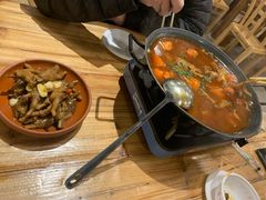 -霄汉牛三鲜湖北砂锅菜(万松园2店)