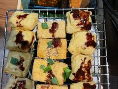 烘烤建水豆腐-雀舞云南菜(乐客城店)