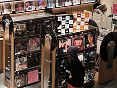 -黑胶星球(华发中城商都店)