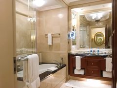 -广州富力丽思卡尔顿酒店