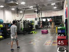 -APT运动康复中心(徐汇万科店)