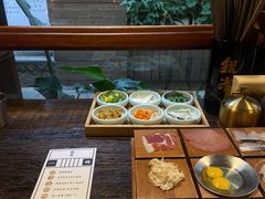 -银米·云南传统过桥米线(双廊黑金冠店)