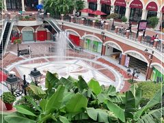 -佛罗伦萨小镇广佛名品奥特莱斯(疏港路店)