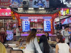-刘姐啤酒鱼民族演艺餐厅(西街总店)