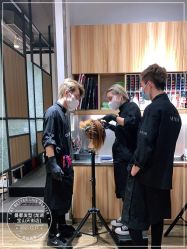 -Mentor Hair Salon