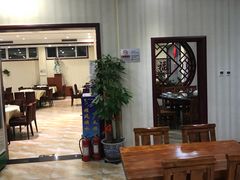 大堂-丽泽山庄·生态怀柔菜·虹鳟鱼(红螺寺店)