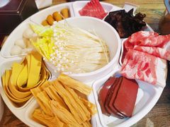 -鸡遇虾煲干锅火锅(小寨金莎店)