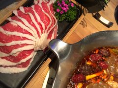-湊湊火锅·茶憩(杭州湖滨银泰in77店)