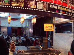 -六合夜市