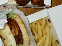 -必胜客(欢乐颂店)