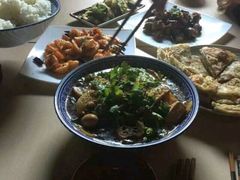 -江湖餐厅–重庆九宫格老火锅