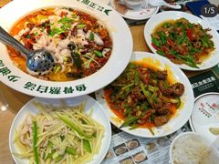 -周正水煮活鱼·吊水鱼(万科店)