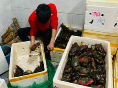 -凤凰路何眼镜香辣蟹(花果园店)