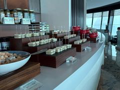 -亚洲国际大酒店·云顶阁旋转自助餐厅