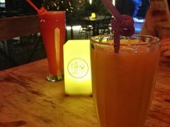 -拾光音乐餐酒吧(告庄星光夜市店)