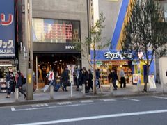 -一兰拉面(新宿中央东口店)