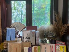 -荒岛书店(黄县路店)