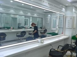 -镁连社·美联社
