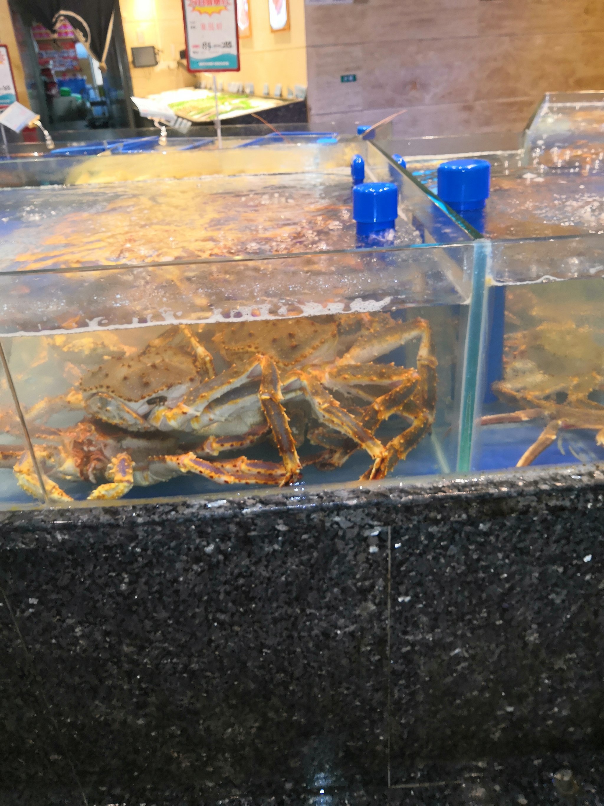 朋友相约去深海渔港七宝店聚会,该店我二年