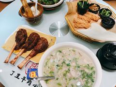 -丁里羊肉小镇(天鹅湖总店)