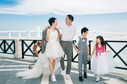 -现代经典婚纱摄影