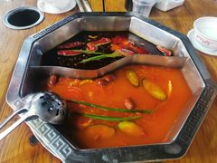 -娜姐鲜牛肉串串火锅(藏龙岛店)