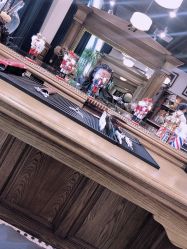 点击看大图 -TWOFACE 双面理发馆