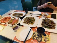 -青岛中心假日酒店-碧海咖啡厅