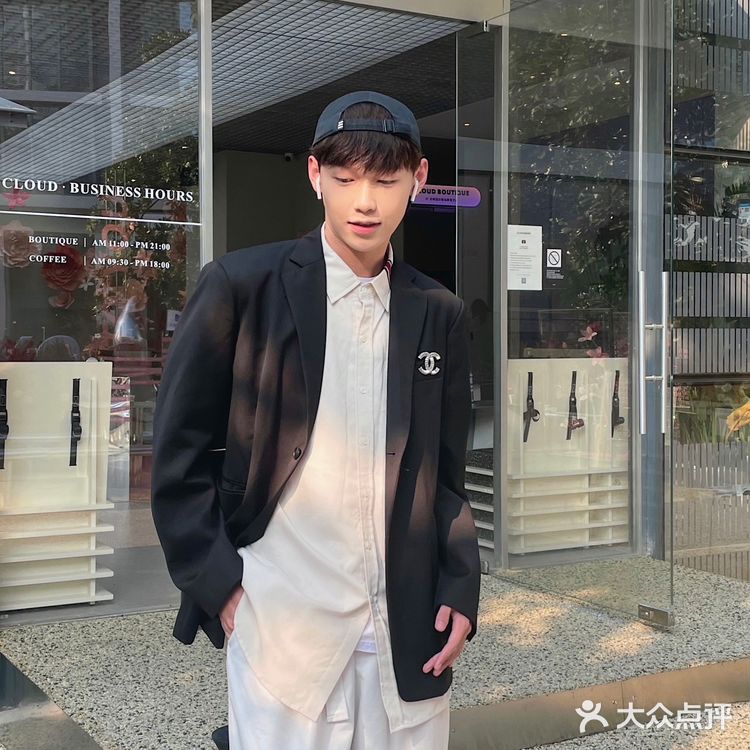 Cloud店员姐姐帮我拍的好好看[流泪]/ootd