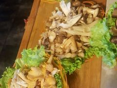 -易门野生菌府·菌海森林(月牙潭公园店)