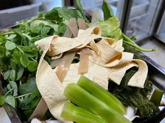 -金鼎雪山牦牛杂火锅(理县总店)