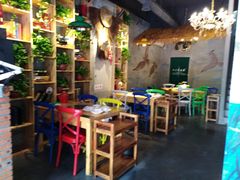 大堂-小小河边鱼(天润城店)