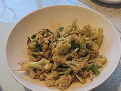 -阿瓦山寨·湘菜现炒·剁椒鱼头王(咸阳总店)