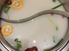 鱼骨浓汤-江小渔鲜鱼火锅(辽沈二街店)