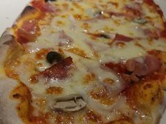 -JINNS锦时 steak&pizza(浸信会礼拜堂旧址店)