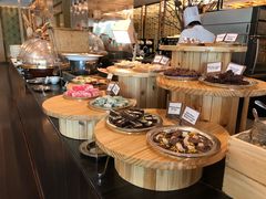 -圣丰索菲特·2 On 988 Café 自助餐厅