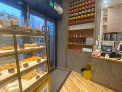 面包甜点陈列柜-BONBON BAKERY
