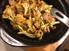 -万重锦·人文川菜馆(骡马市店)