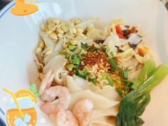 虾仁油泼面-鸽子侯·家宴·平价海鲜(市图书馆店)