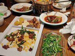 -隔壁老王·家常云南菜(花巷店)