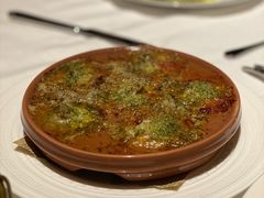 -Mogul Eatery·大亨餐酒馆