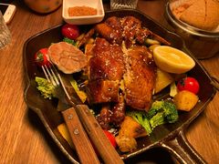 来龙里秘制考鸡-来龙里 精致 东南亚餐室(万象城店)